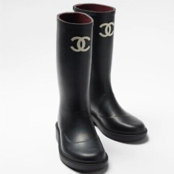 CHANEL Rain Boots NIB Auth - Picture 8 of 11